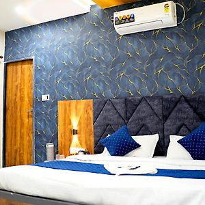 Hotel Mahalok Palace